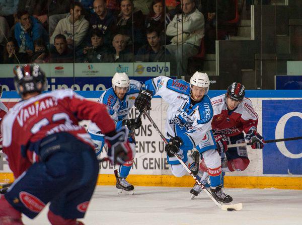 Grenoble  3 - 6 Gap 