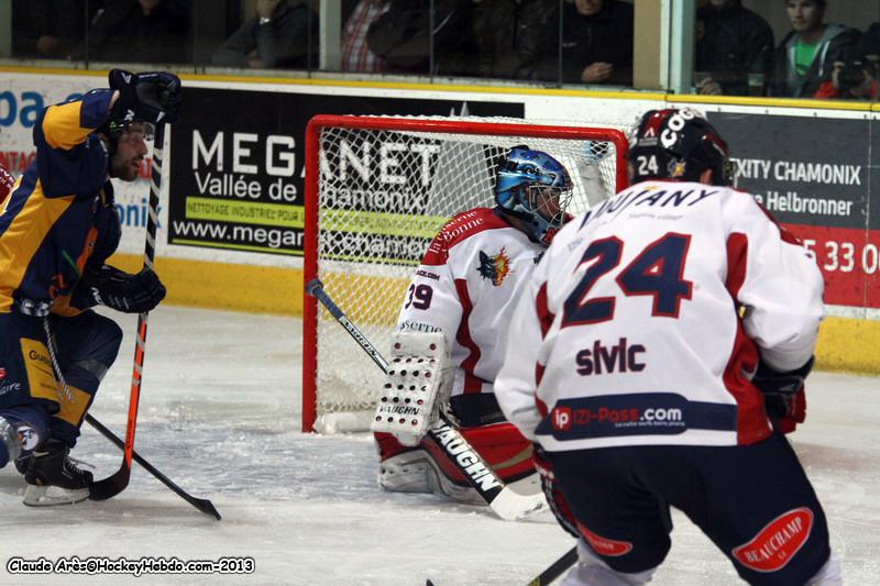 Chamonix  3 - 3 Grenoble 