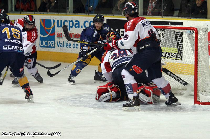 Chamonix  3 - 3 Grenoble 