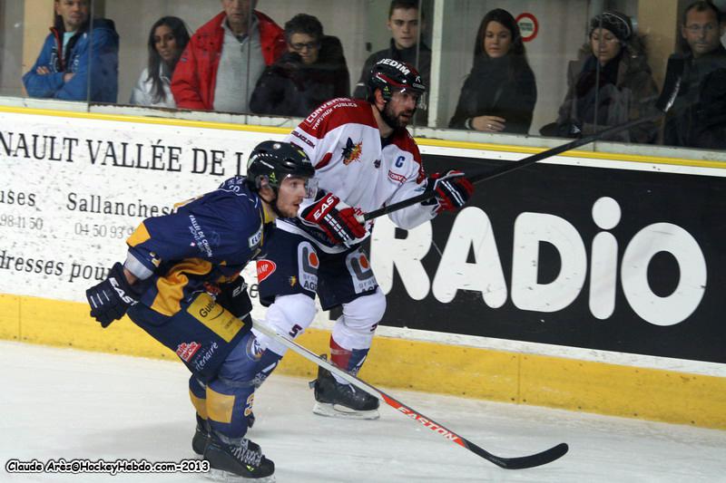 Chamonix  3 - 3 Grenoble 