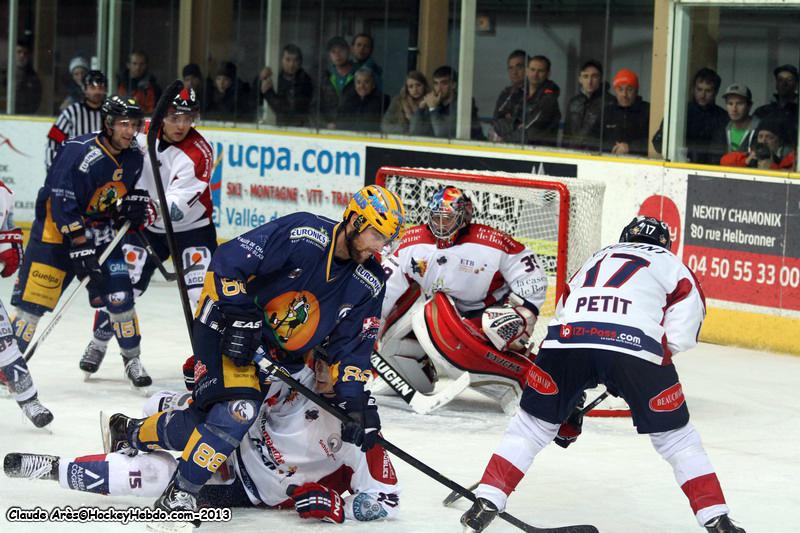 Chamonix  3 - 3 Grenoble 