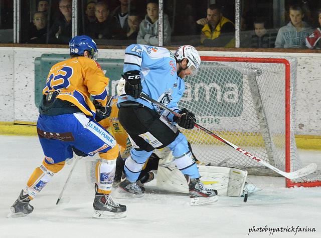 Briançon  4 - 3 Dijon 