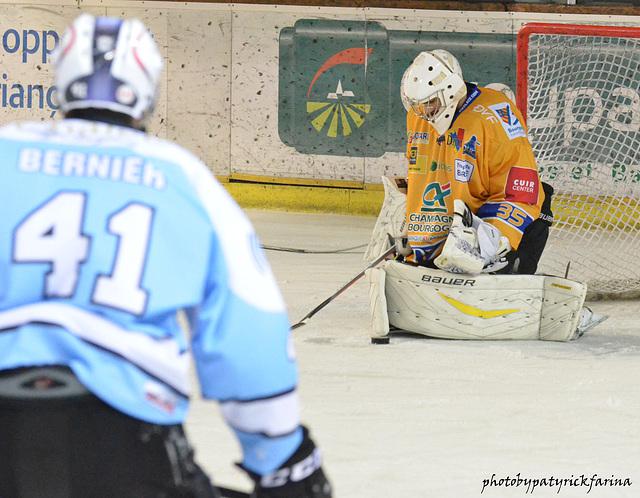Briançon  4 - 3 Dijon 