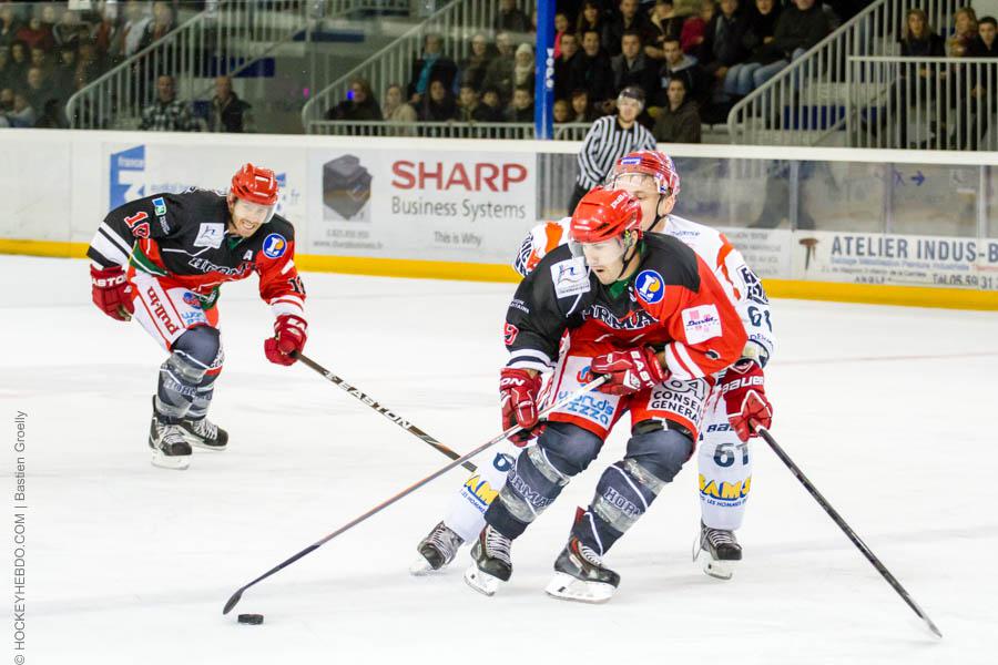 Anglet 3 - 5 Lyon