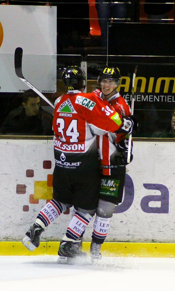 Amiens  4 - 1 Strasbourg 