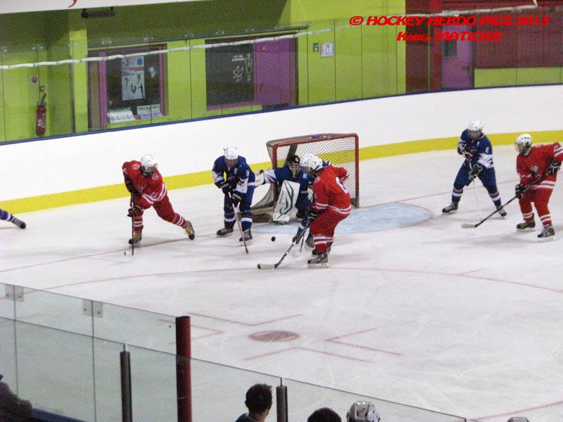 France 4 - 5 Poland
