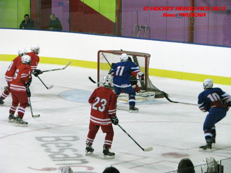 France 4 - 5 Poland