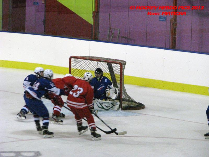 France 4 - 5 Poland