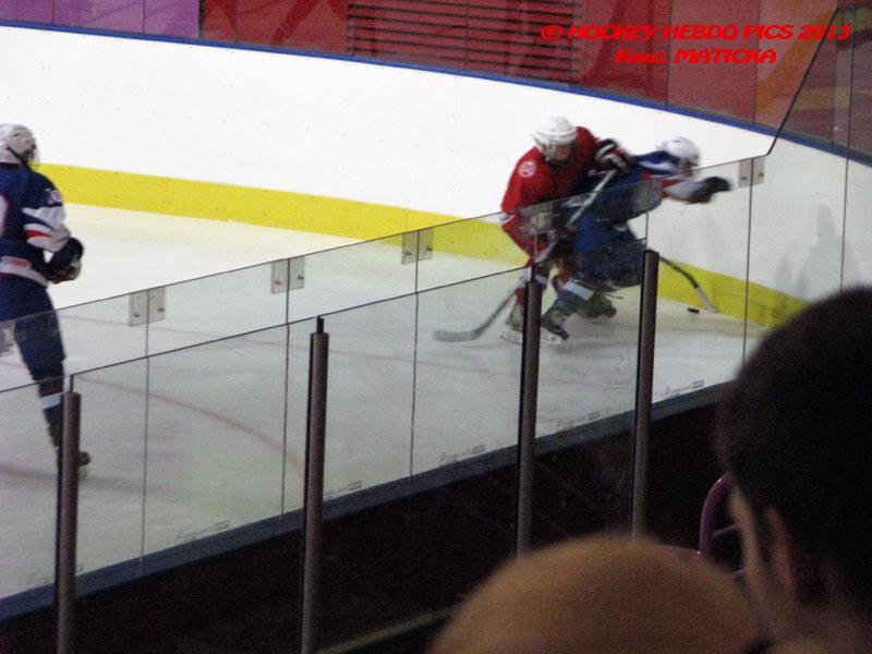 France 4 - 5 Poland