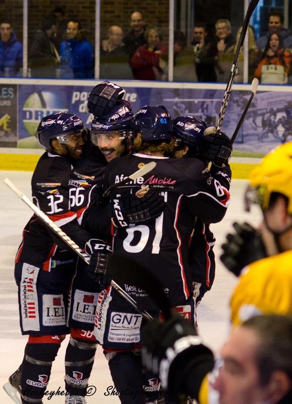 Angers  5 - 4 Strasbourg 