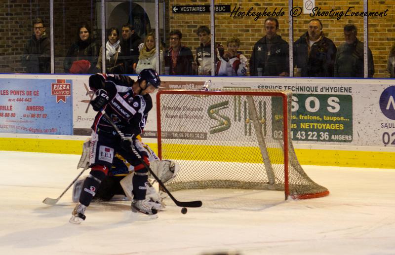Angers  5 - 4 Strasbourg 