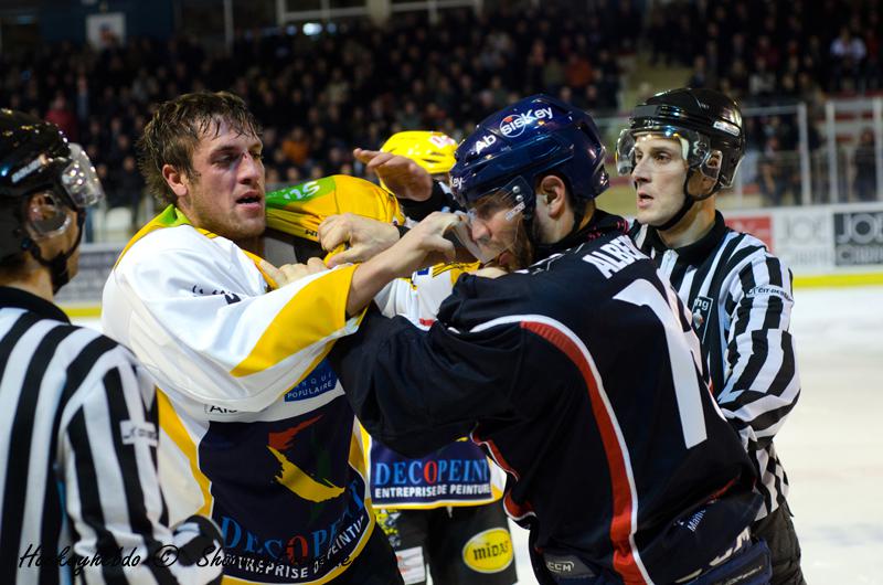 Angers  5 - 4 Strasbourg 