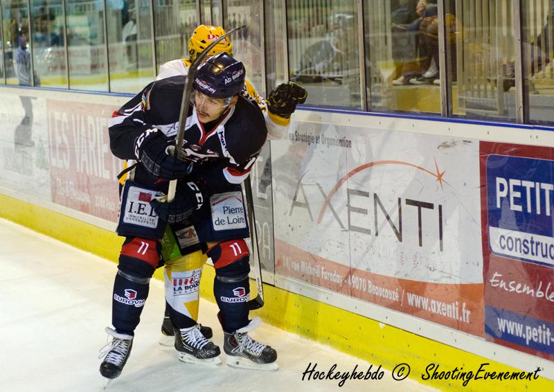 Angers  5 - 4 Strasbourg 
