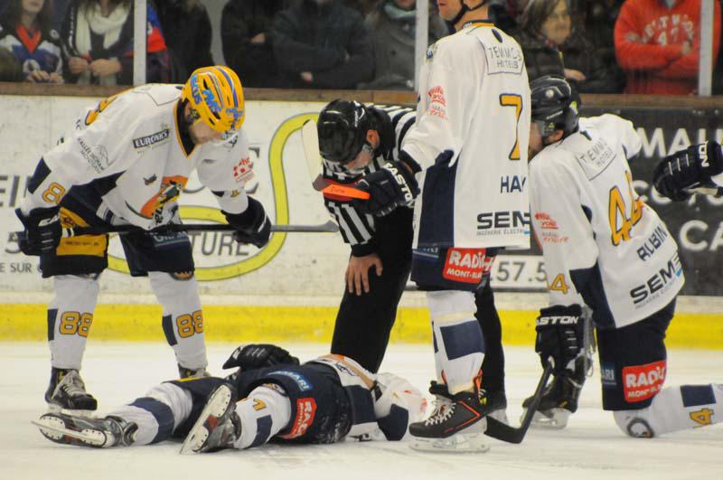 Caen  0 - 3 Chamonix 