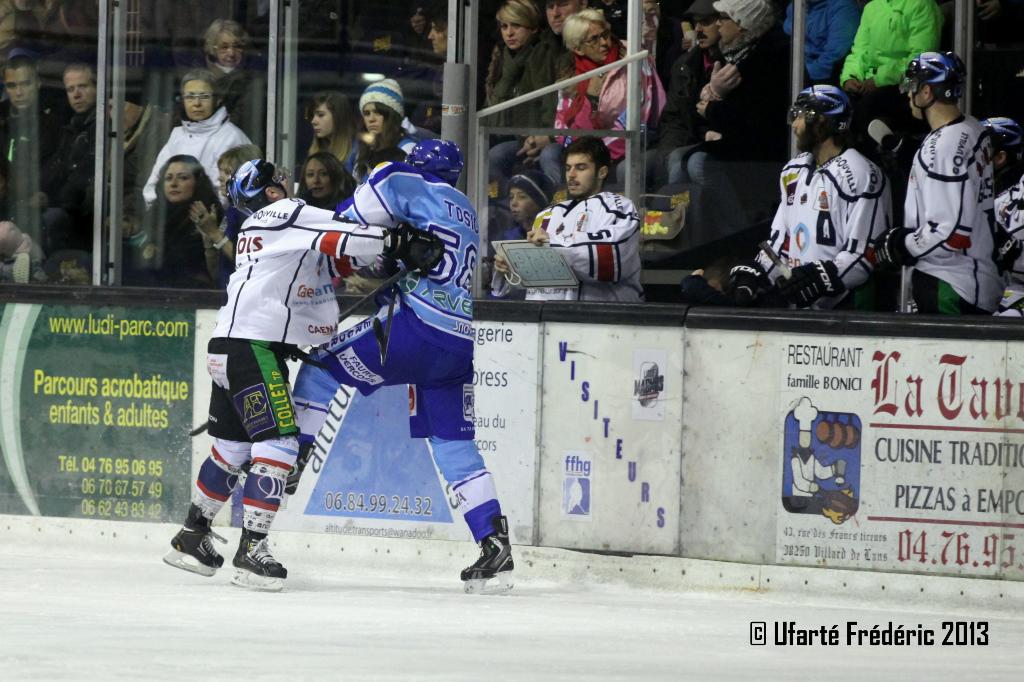 Villard-de-Lans 4 - 1 Caen 