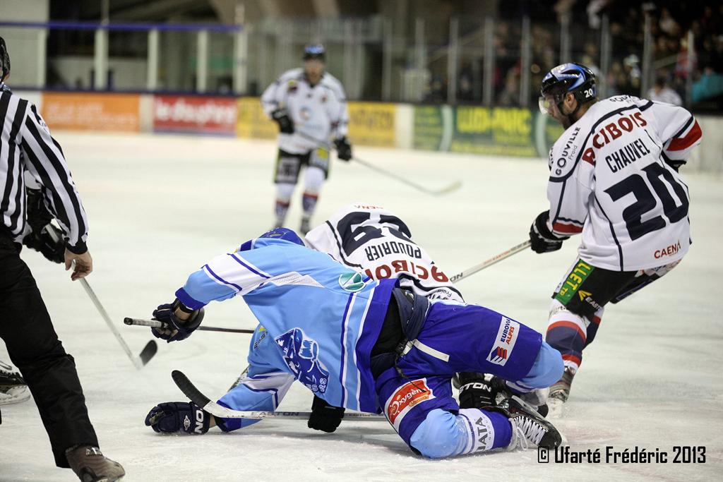Villard-de-Lans 4 - 1 Caen 