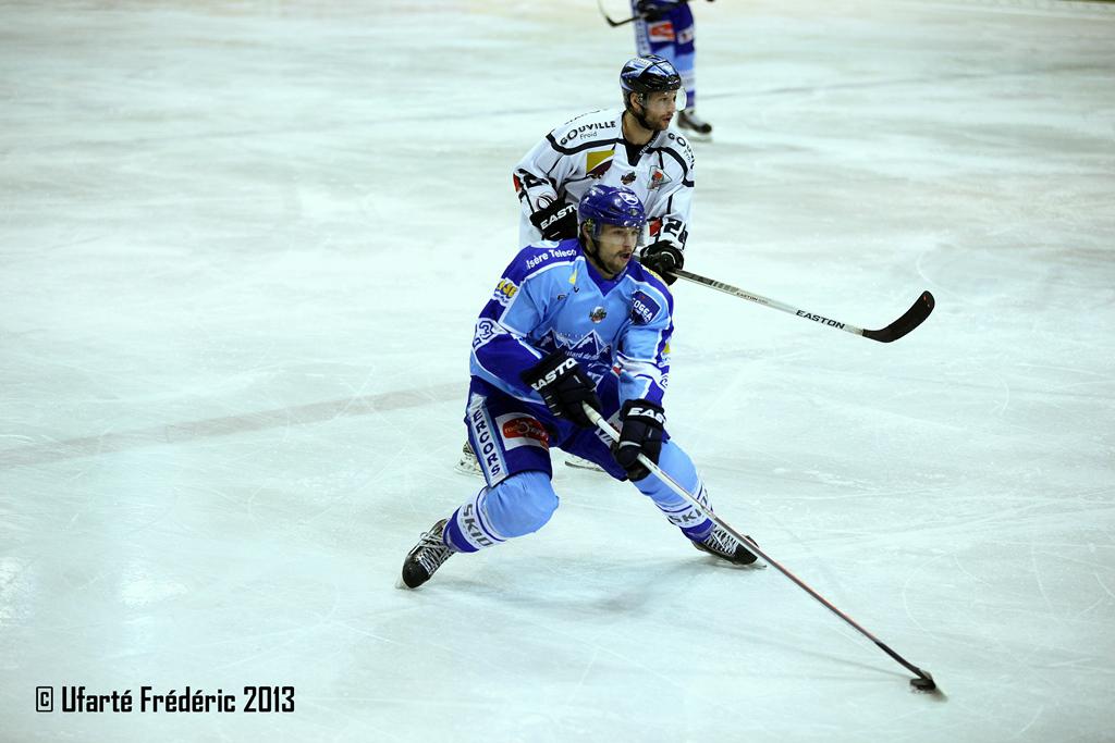 Villard-de-Lans 4 - 1 Caen 
