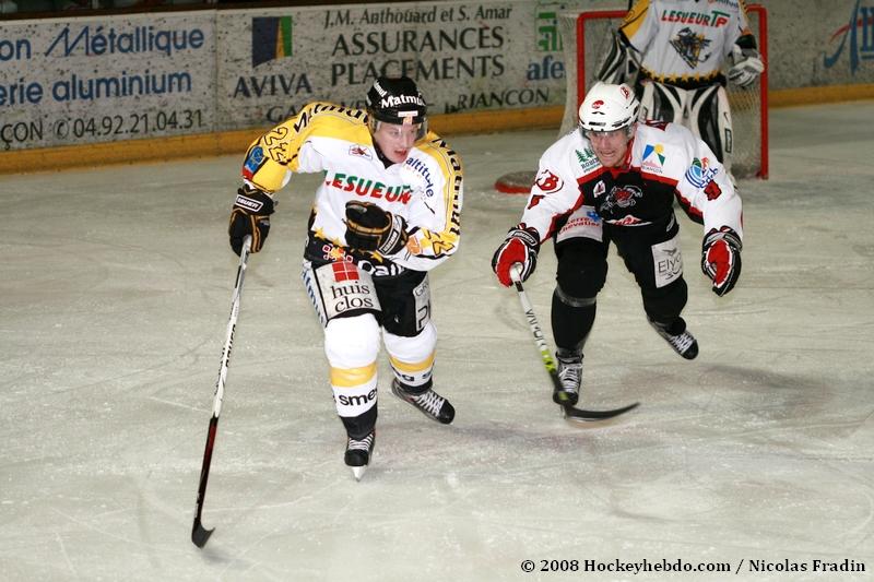 Briançon  4 - 0 Rouen