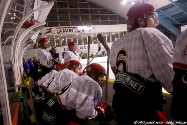 Photo hockey match Clermont-Ferrand - Cergy-Pontoise le 16/11/2013