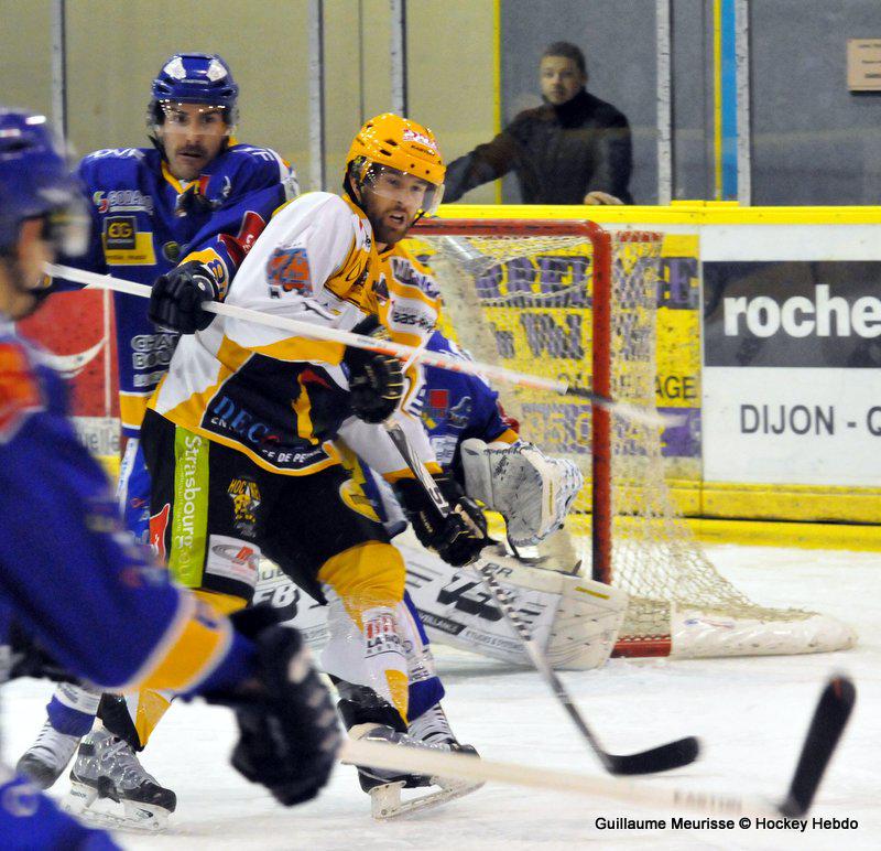 Dijon  3 - 4 Strasbourg 