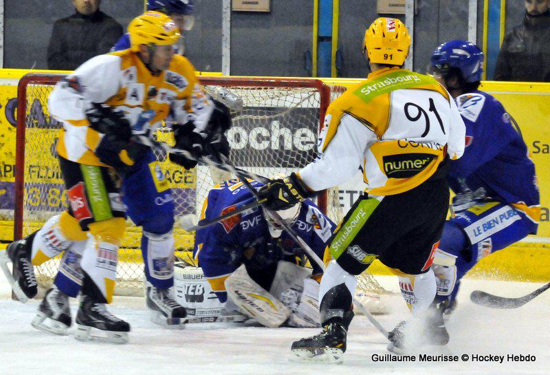 Dijon  3 - 4 Strasbourg 
