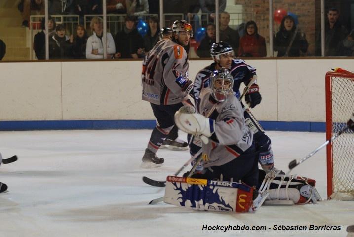 Angers  2 - 5 Grenoble 