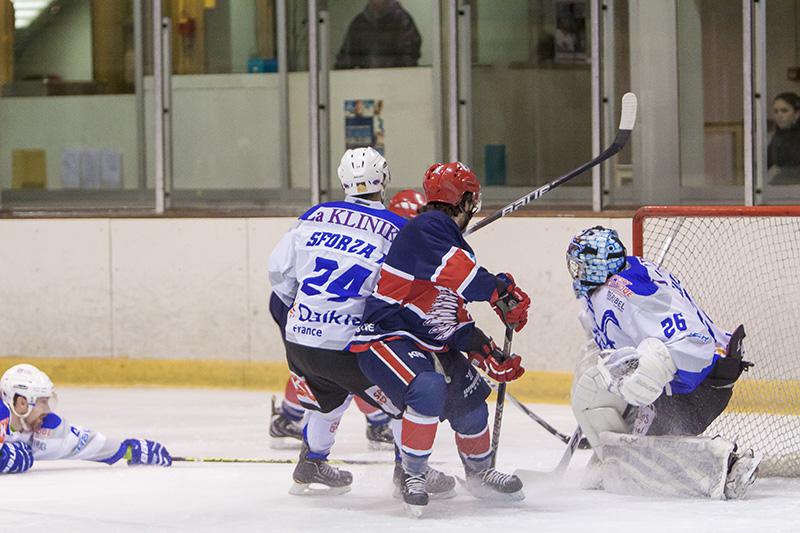 Evry  3 - 4 Courchevel-Méribel-Pralognan
