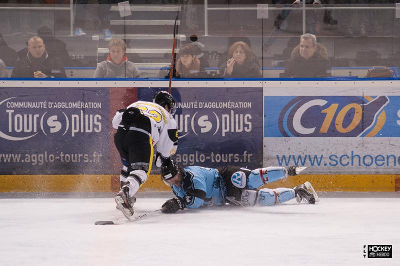 Tours  10 - 1 Roanne