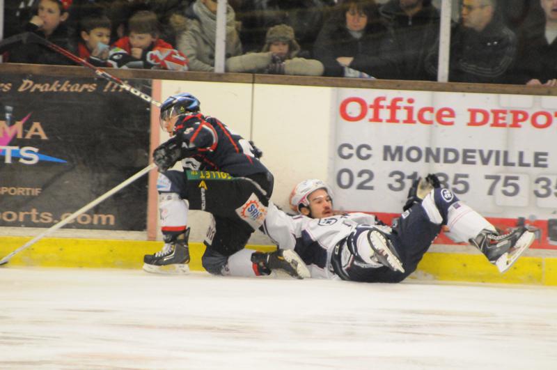 Caen  3 - 6 Epinal 