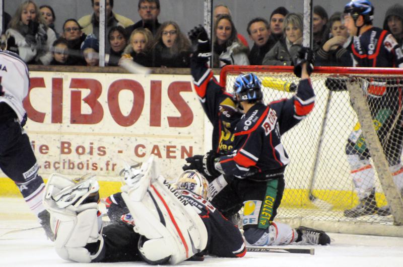 Caen  3 - 6 Epinal 