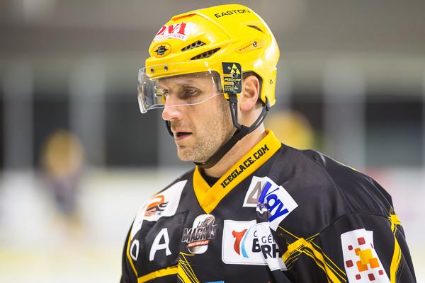 Strasbourg  1 - 2 Chamonix 