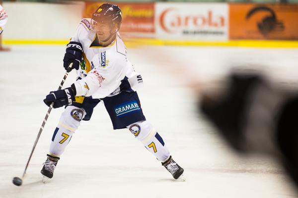 Strasbourg  1 - 2 Chamonix 