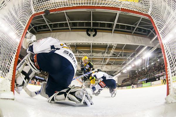 Strasbourg  1 - 2 Chamonix 