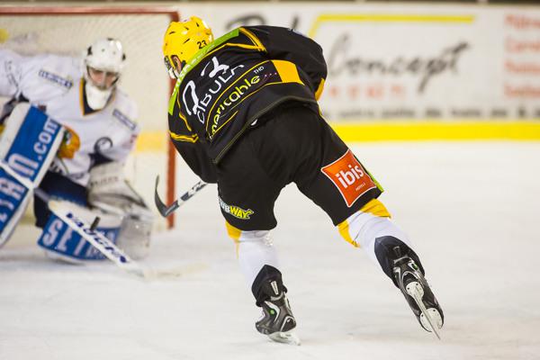 Strasbourg  1 - 2 Chamonix 