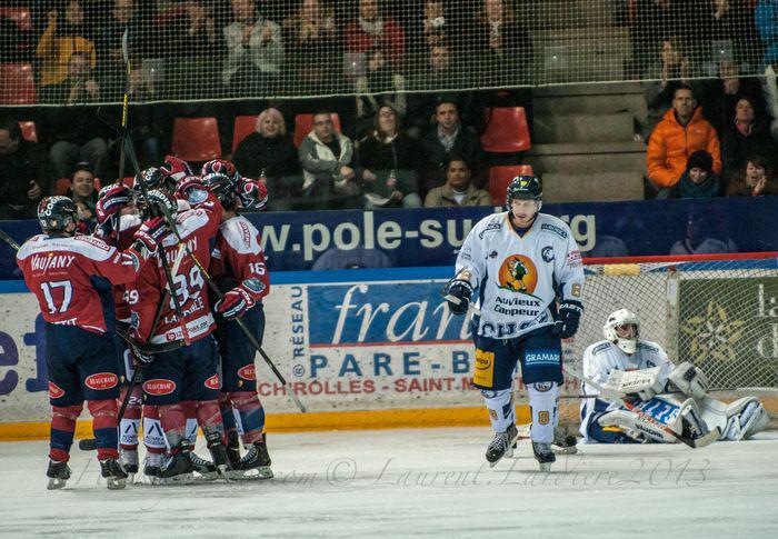 Grenoble  5 - 6 Chamonix 