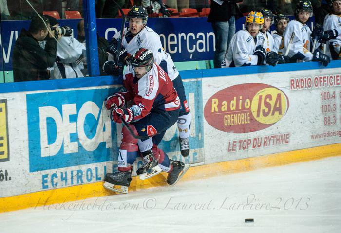Grenoble  5 - 6 Chamonix 
