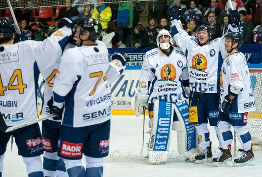 Grenoble  5 - 6 Chamonix 