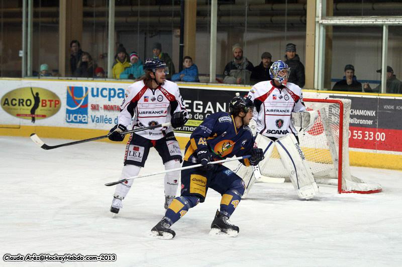 Chamonix  3 - 4 Angers 
