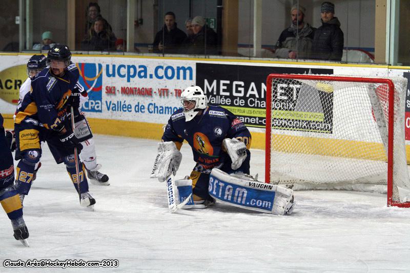 Chamonix  3 - 4 Angers 