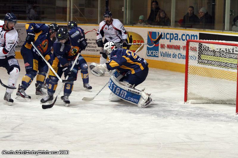 Chamonix  3 - 4 Angers 