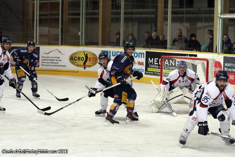 Chamonix  3 - 4 Angers 