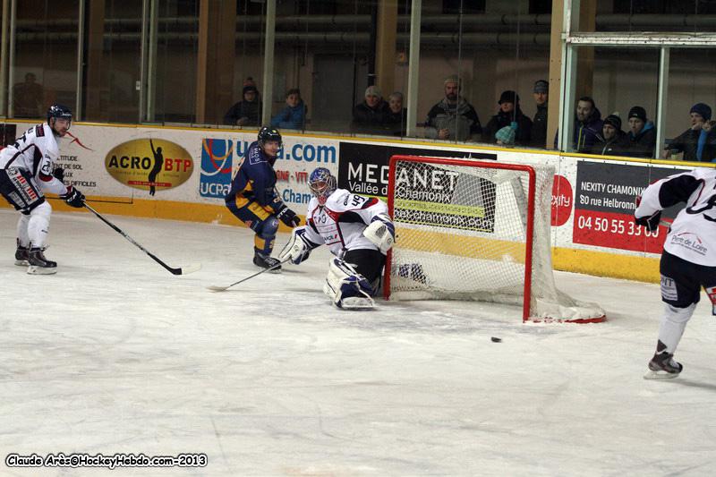 Chamonix  3 - 4 Angers 