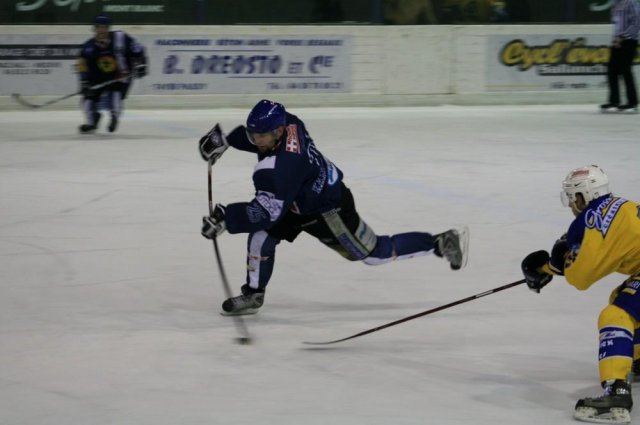 Photo hockey match Mont-Blanc - Chamonix  le 06/12/2008