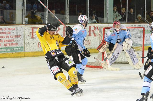 Briançon  2 - 2 Rouen