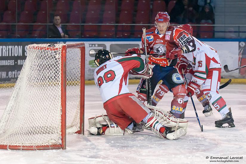 Lyon 11 - 3 Courbevoie 