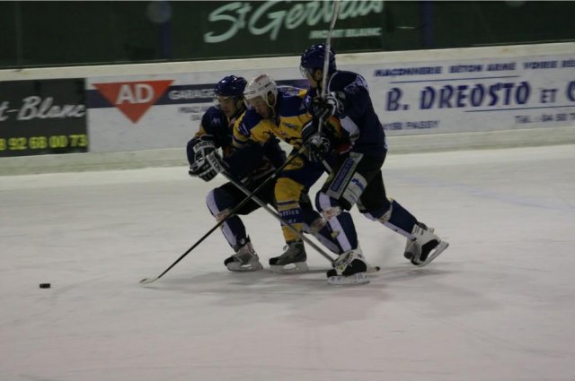 Photo hockey match Mont-Blanc - Chamonix  le 06/12/2008