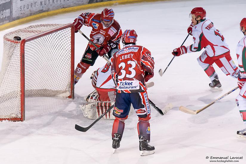 Lyon 11 - 3 Courbevoie 