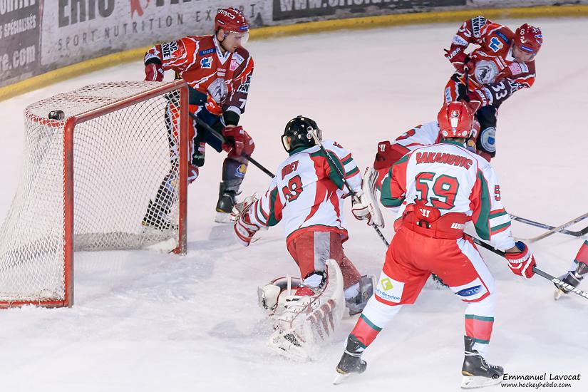 Lyon 11 - 3 Courbevoie 