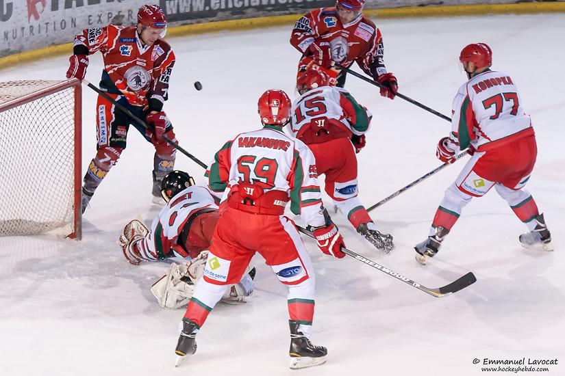 Lyon 11 - 3 Courbevoie 
