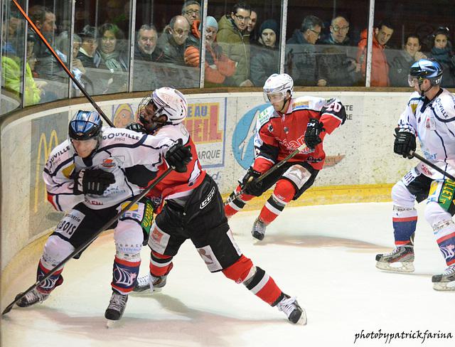 Briançon  6 - 1 Caen 